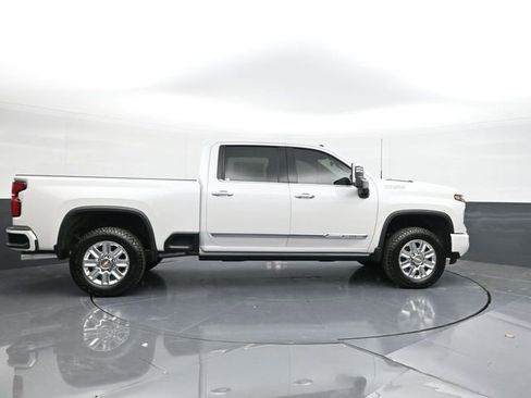 New 2025 Chevrolet Silverado 2500 High Country w/ High Country Premium Package AWD/4WD image 18