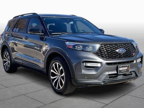 Used 2020 Ford Explorer ST image 2