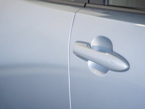 New 2026 Toyota Prius Plug-In Hybrid FWD image 14