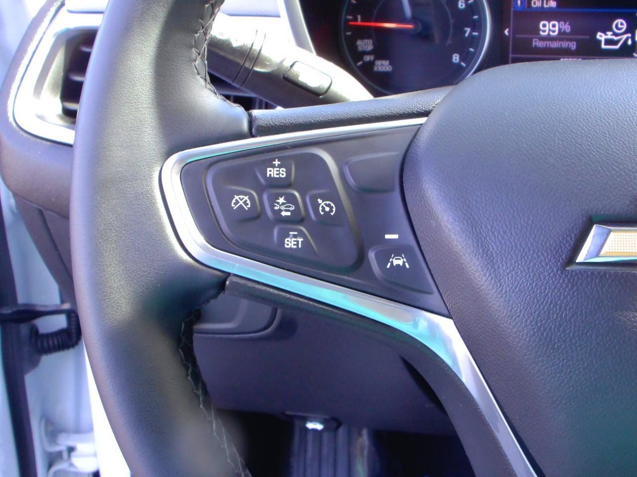 Used 2023 Chevrolet Equinox LT w/ Driver Convenience Package AWD/4WD image 16