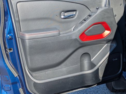 Certified 2023 Nissan Frontier PRO-4X w/ Pro-4X Premium Package image 11