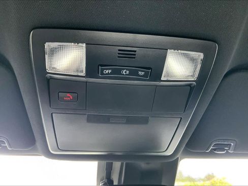 Used 2022 Toyota Tacoma TRD Sport w/ Technology Package AWD/4WD image 33