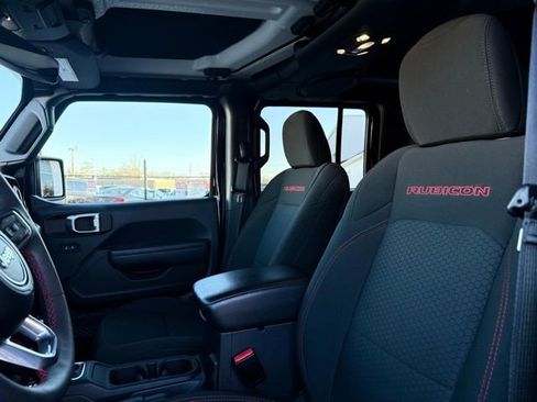 Used 2023 Jeep Gladiator Rubicon w/ LED Lighting Group image 8