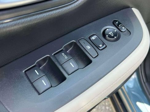 Used 2024 Honda HR-V LX image 17