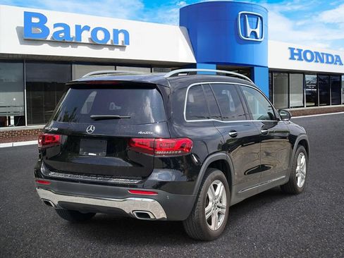 Used 2023 Mercedes-Benz GLB 250 4MATIC image 5