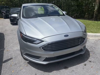 Used 2017 Ford Fusion SE w/ Fusion SE Technology Package