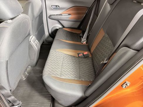 Used 2023 Nissan Kicks SR FWD image 18
