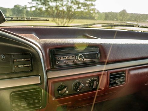 Used 1995 Ford Bronco XLT AWD/4WD image 62