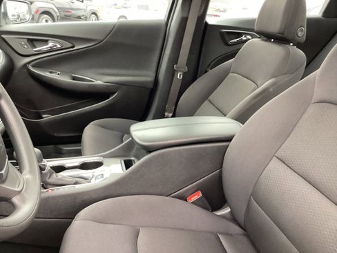 Used 2024 Chevrolet Malibu LT image 12