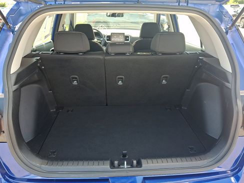 Used 2025 Hyundai Venue SEL FWD image 30