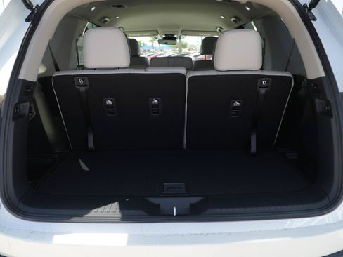 Used 2026 Honda Pilot EX-L image 13