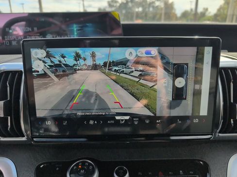 New 2025 Ford Expedition Tremor image 24