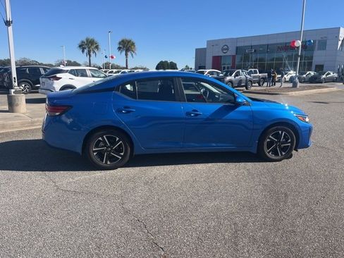 Used 2025 Nissan Sentra SV w/ All-Weather Package image 5