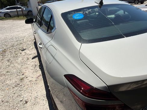 Used 2025 Genesis G70 2.5T RWD image 7