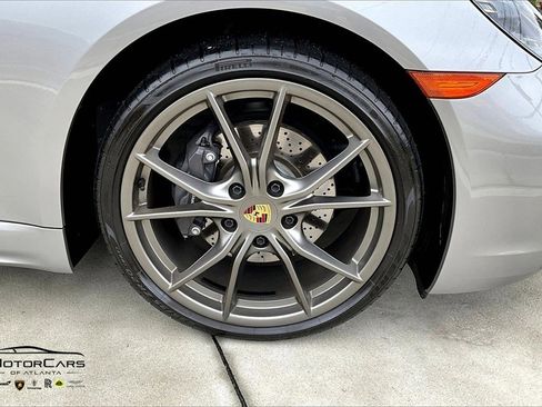 Used 2024 Porsche 718 Cayman image 27