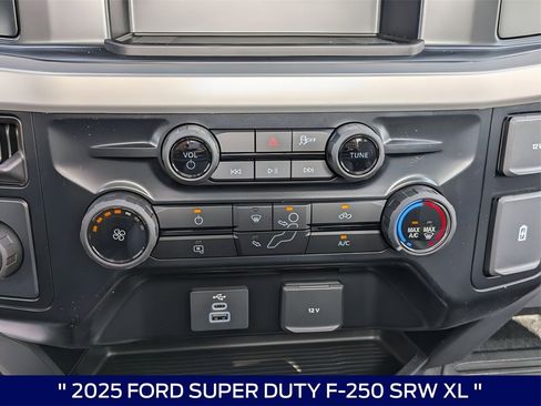 New 2025 Ford F250 XL w/ XL Chrome Package image 21
