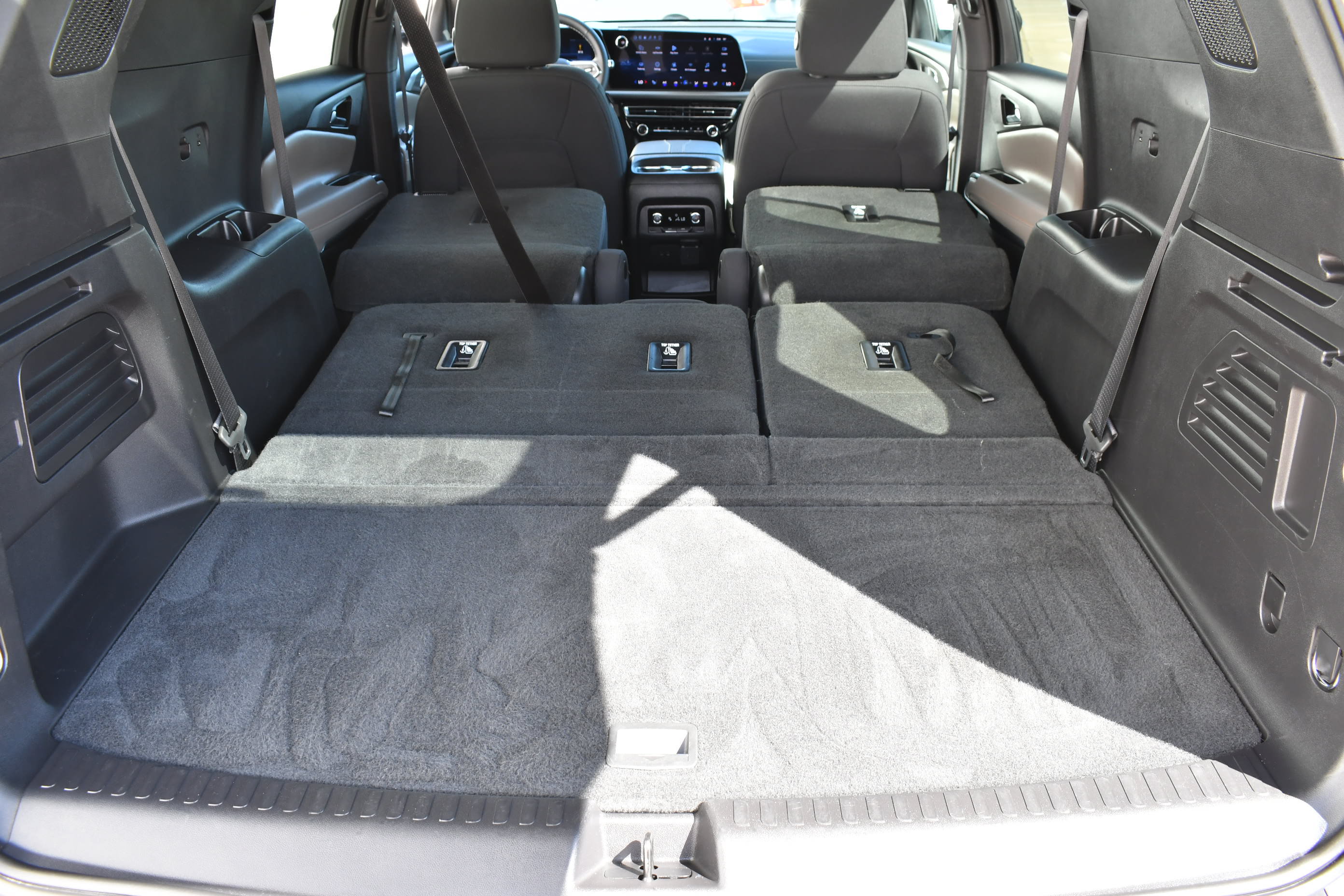 Used 2026 Chevrolet Traverse LT w/ Driver Confidence Package FWD image 20