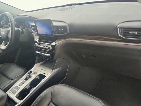 Used 2022 Ford Explorer Limited w/ Equipment Group 301A RWD image 29