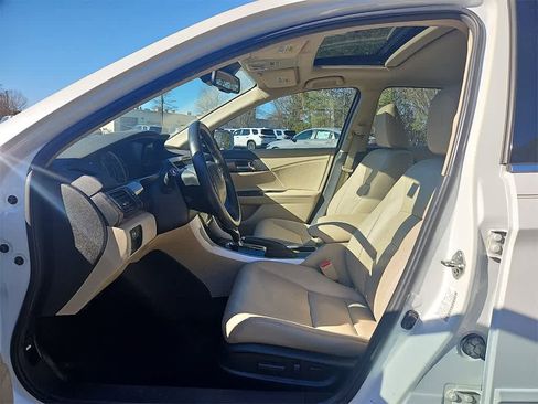 Used 2016 Honda Accord EX-L image 12