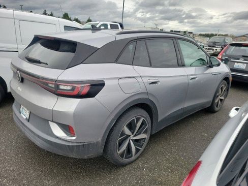 Used 2023 Volkswagen ID.4 Pro S image 3