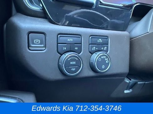 Used 2022 Chevrolet Silverado 1500 LT image 27