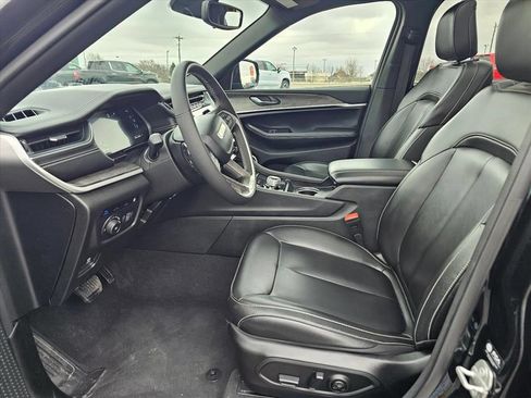 Used 2024 Jeep Grand Cherokee Limited 4xe AWD/4WD image 13