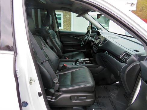 Used 2020 Honda Pilot Elite image 21