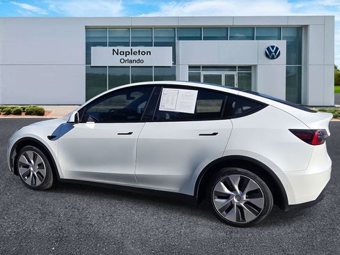 Used 2021 Tesla Model Y Long Range image 7