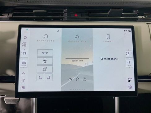 New 2025 Land Rover Range Rover SE image 16