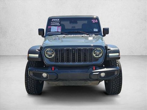 Used 2024 Jeep Wrangler Rubicon w/ Technology Group AWD/4WD image 2