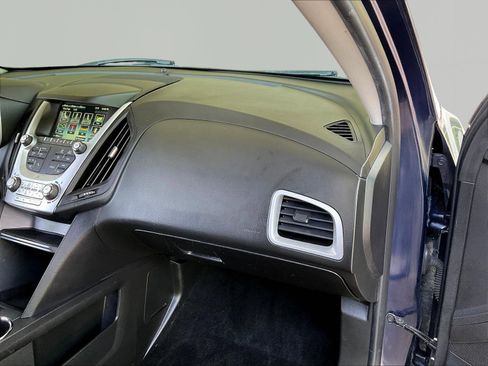 Used 2017 Chevrolet Equinox LT FWD image 26