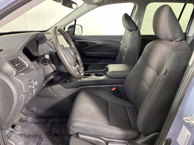Used 2025 Honda Ridgeline Sport image 13