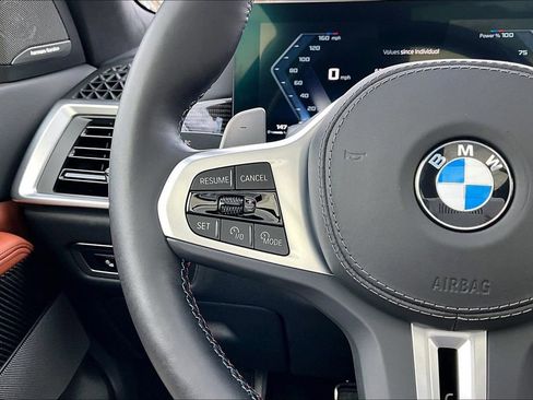 Used 2025 BMW X7 M60i w/ Climate Comfort Package AWD/4WD image 17