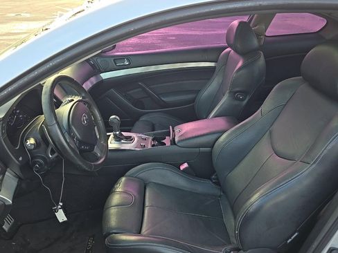 Used 2015 INFINITI Q60 Journey w/ Premium Package RWD image 3