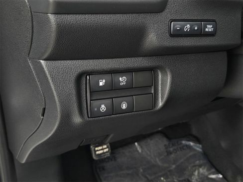 Used 2022 Nissan Leaf SV image 18