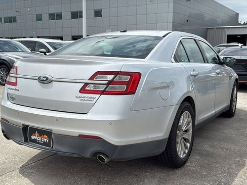 Used 2014 Ford Taurus Limited FWD image 3