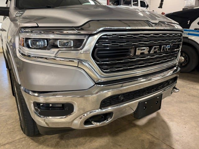 Used 2019 RAM 1500 Limited AWD/4WD image 2
