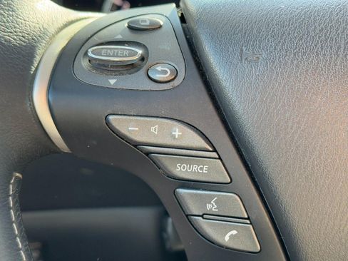 Used 2017 INFINITI QX60 Luxe w/ Premium Plus Package image 17