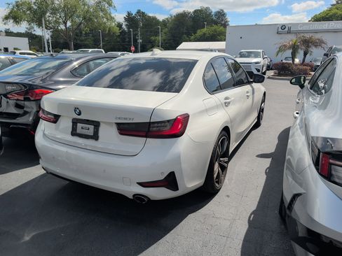 Used 2022 BMW 330i Sedan w/ Driving Assistance Package image 4
