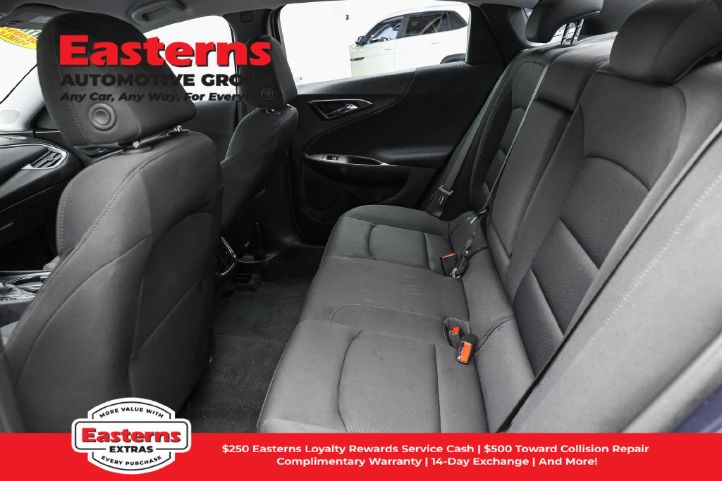Used 2025 Chevrolet Malibu LT FWD image 20