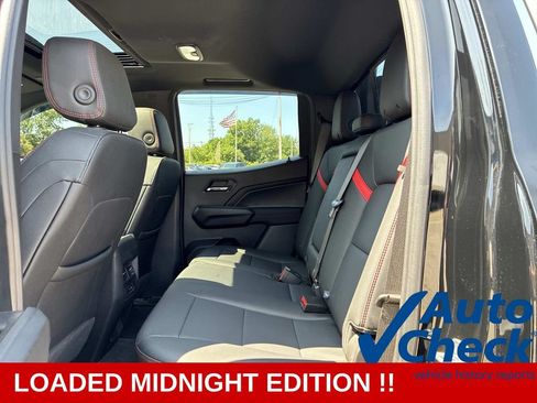 Used 2025 Chevrolet Colorado Z71 w/ Midnight Edition AWD/4WD image 18