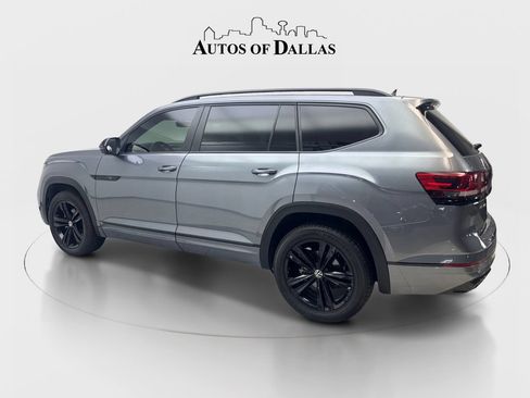 Used 2023 Volkswagen Atlas SEL R-Line AWD/4WD image 9