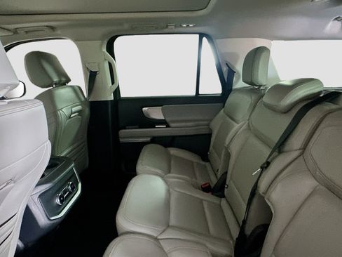 Used 2025 Ford Expedition Max Active RWD image 29