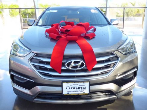 Used 2017 Hyundai Santa Fe Sport image 4