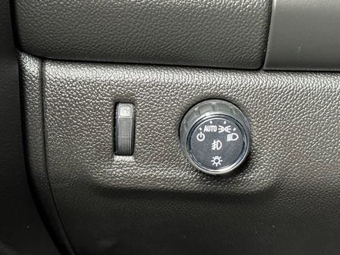 Used 2018 Chevrolet Colorado LT w/ LT Convenience Package RWD image 38