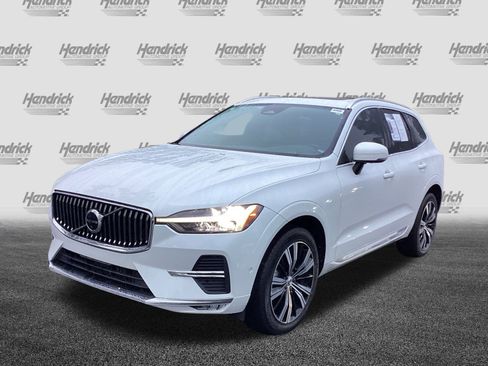Certified 2023 Volvo XC60 B5 Plus w/ Protection Package Premier image 5