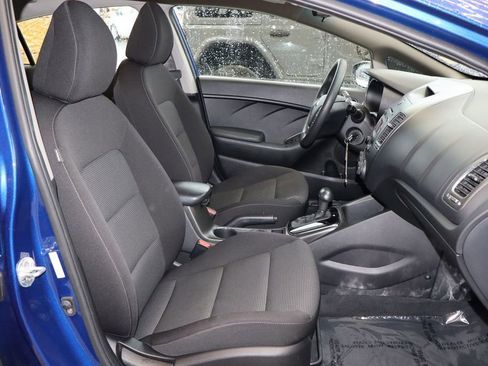 Used 2017 Kia Forte LX image 13