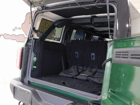 Used 2024 Ford Bronco Badlands image 85