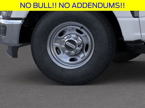 New 2026 Ford F250 XL w/ XL Chrome Package RWD image 20