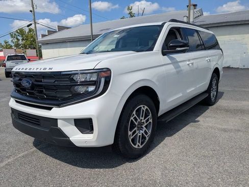 New 2026 Ford Expedition Max Active RWD image 8